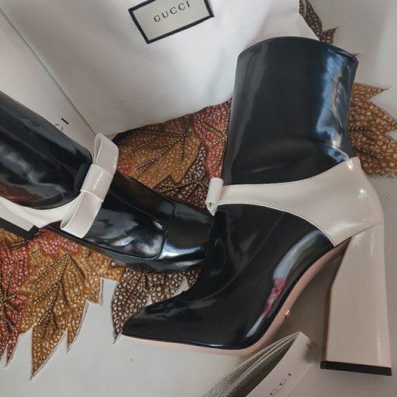 Gucci bow boots - Picture 3 of 3